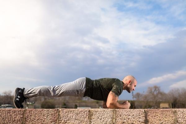 Plank giúp cải thiện tính linh hoạt