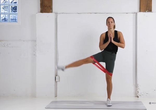 Squat & Leg Lift