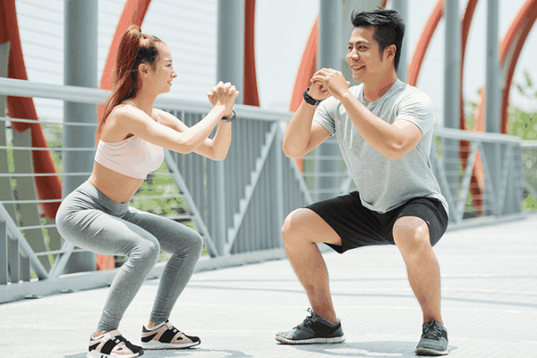 Cách siết cơ mông khi tập squat