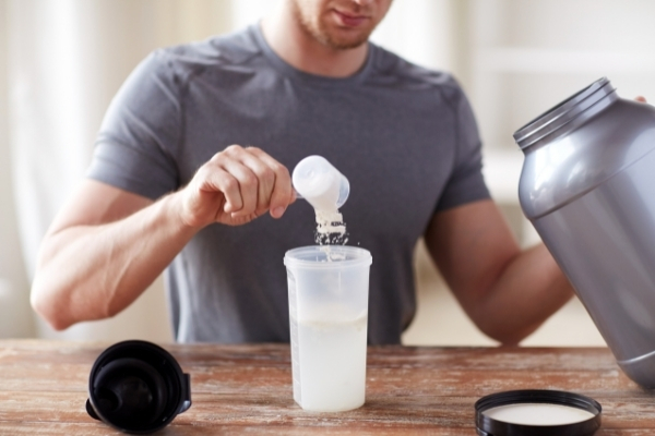 So sánh giá Pre Workout và Creatine