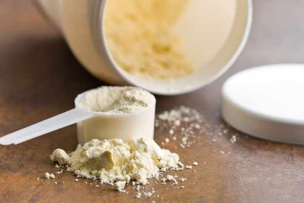 Uống whey giúp giảm cholesterol trong máu
