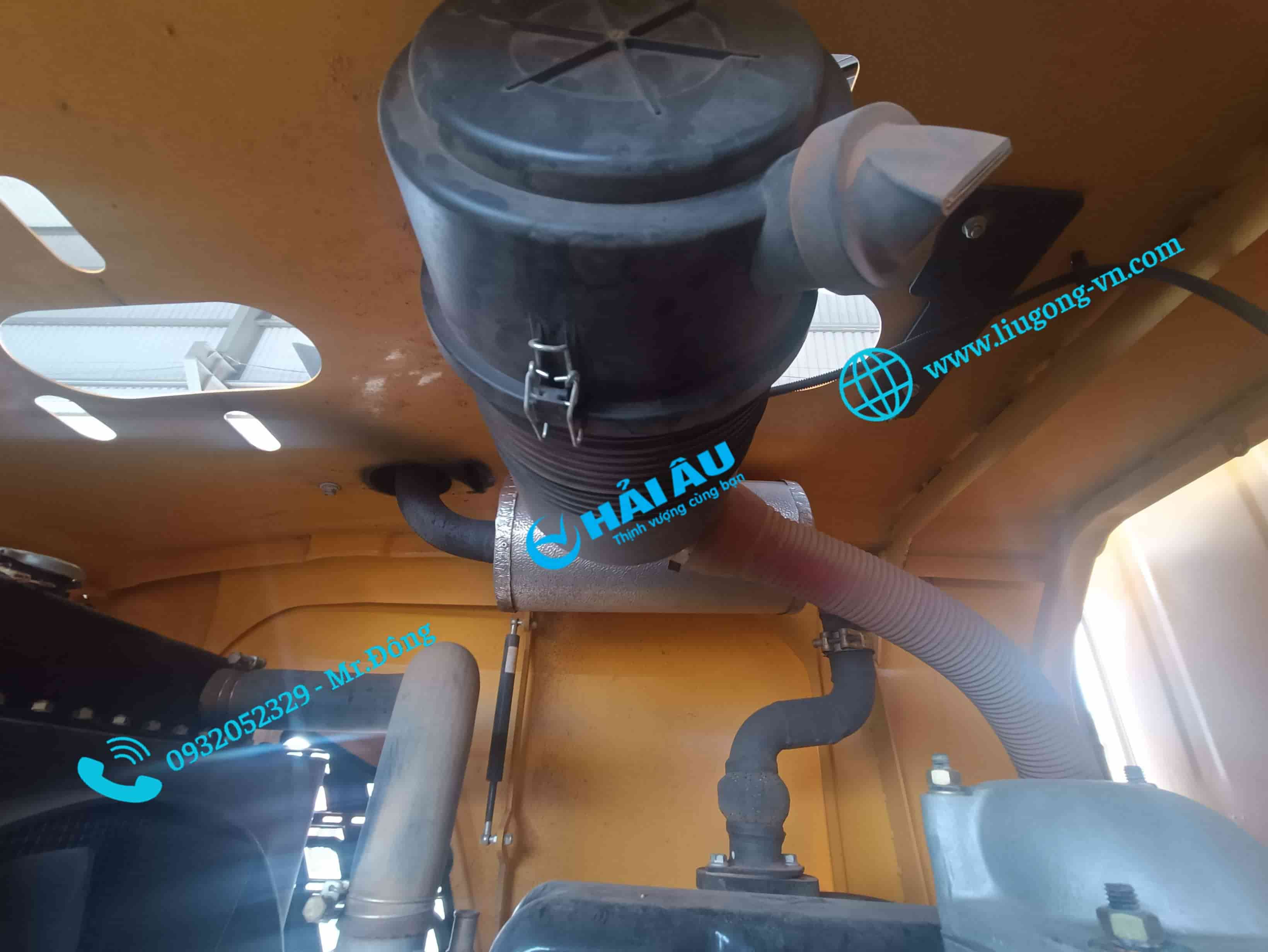 Máy Xúc Lật Cũ HJ946