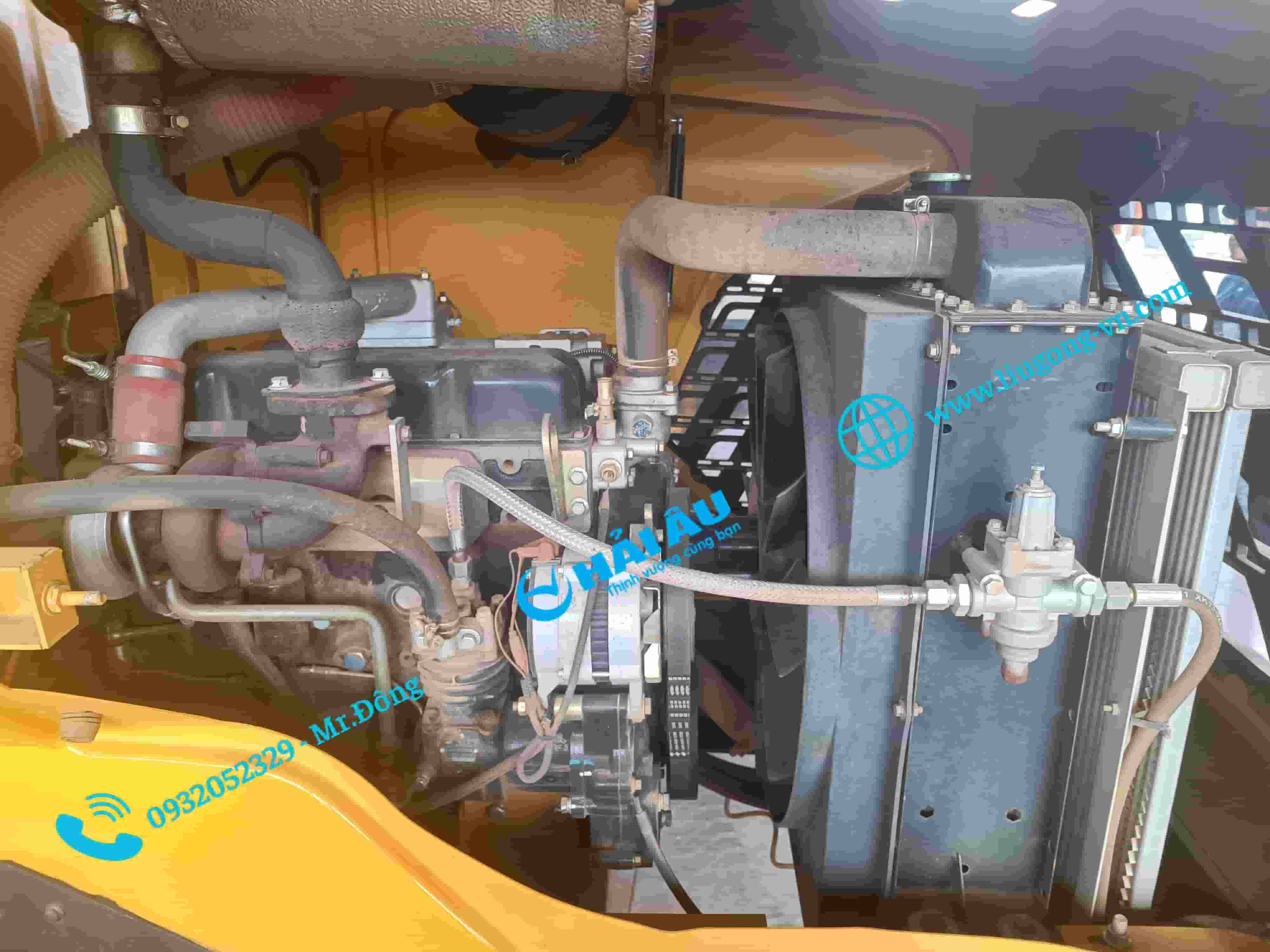 Máy Xúc Lật Cũ HJ946