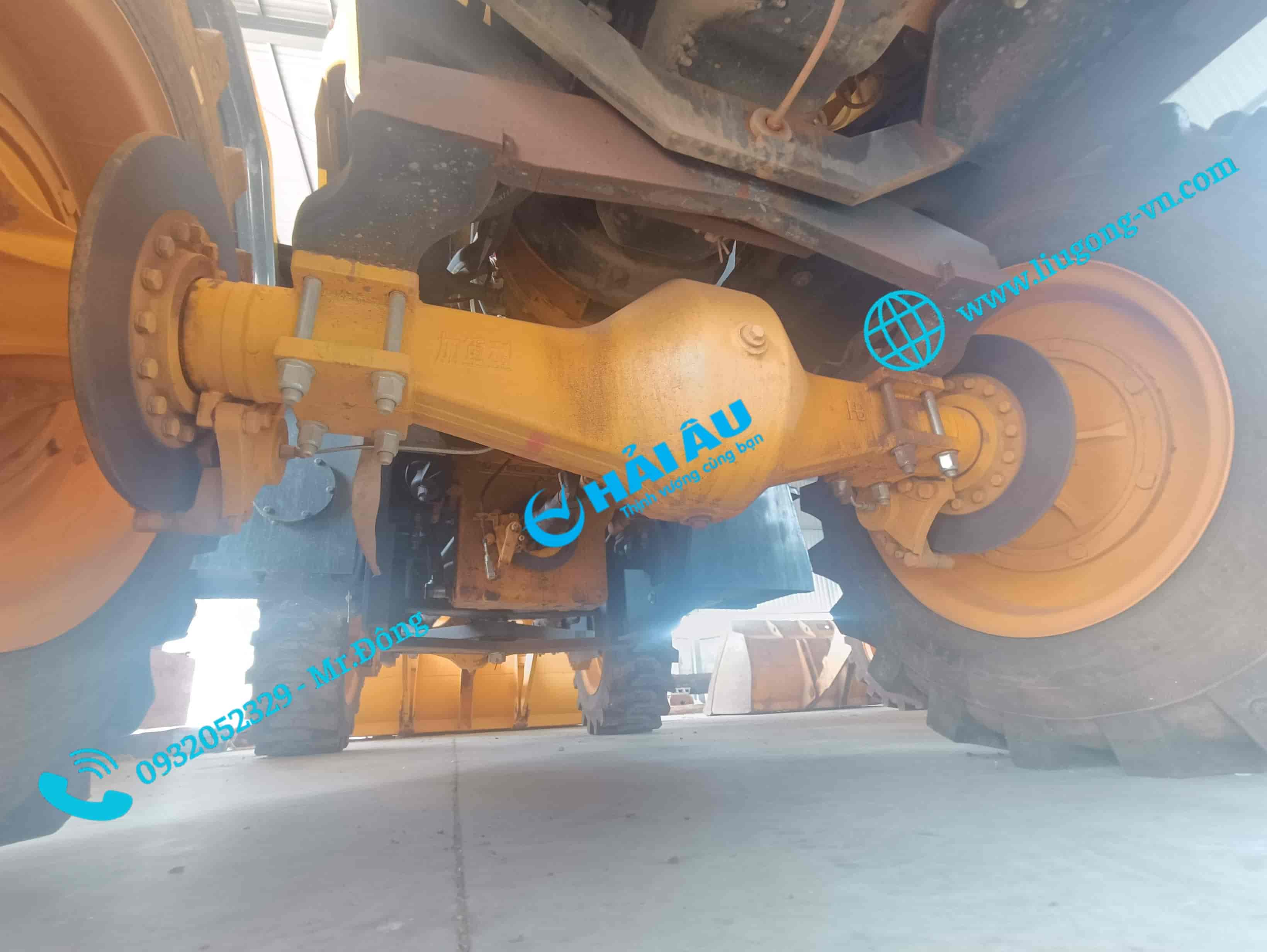 Máy Xúc Lật Cũ HJ946