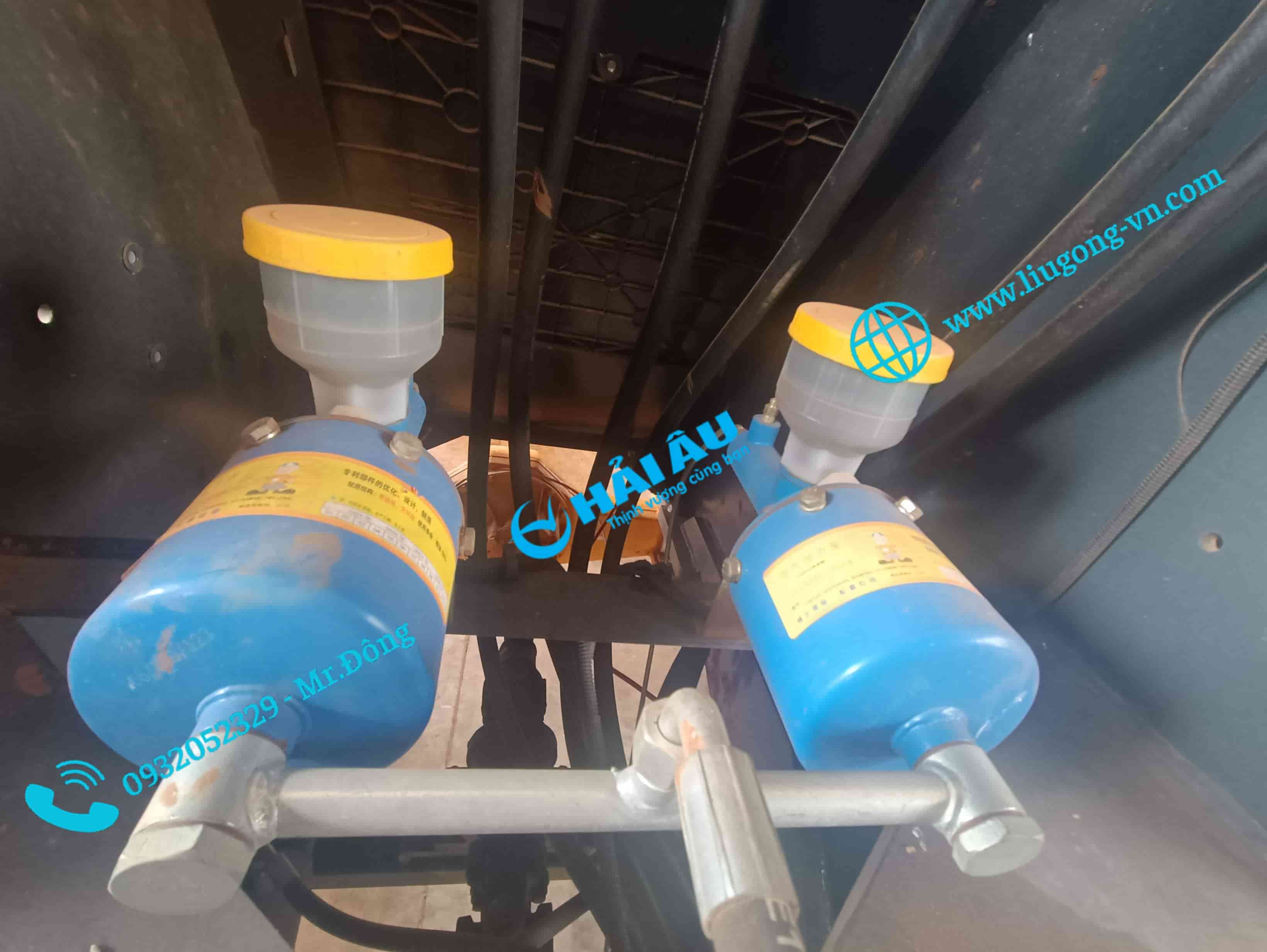 Máy Xúc Lật Cũ HJ946