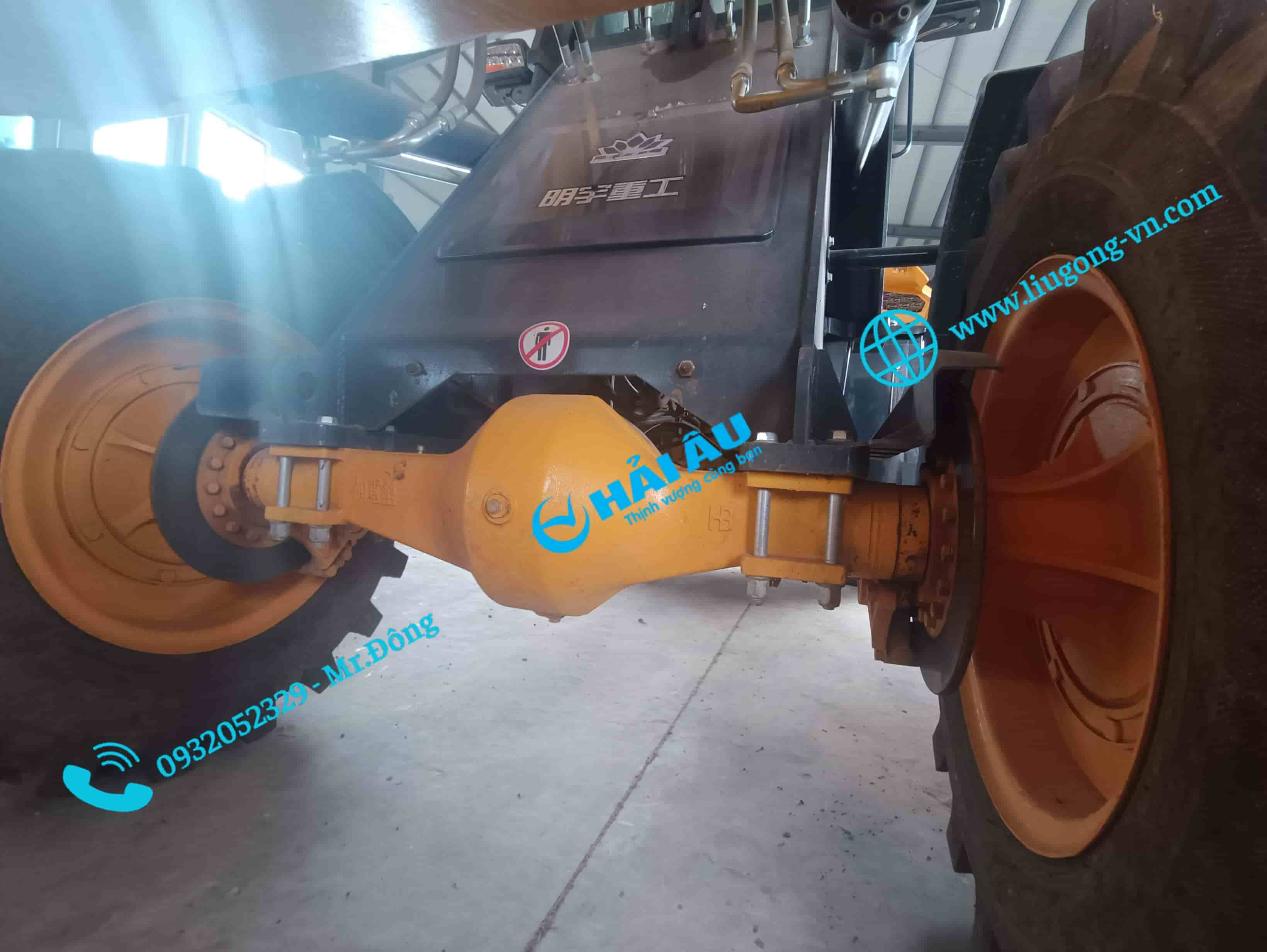 Máy Xúc Lật Cũ HJ946