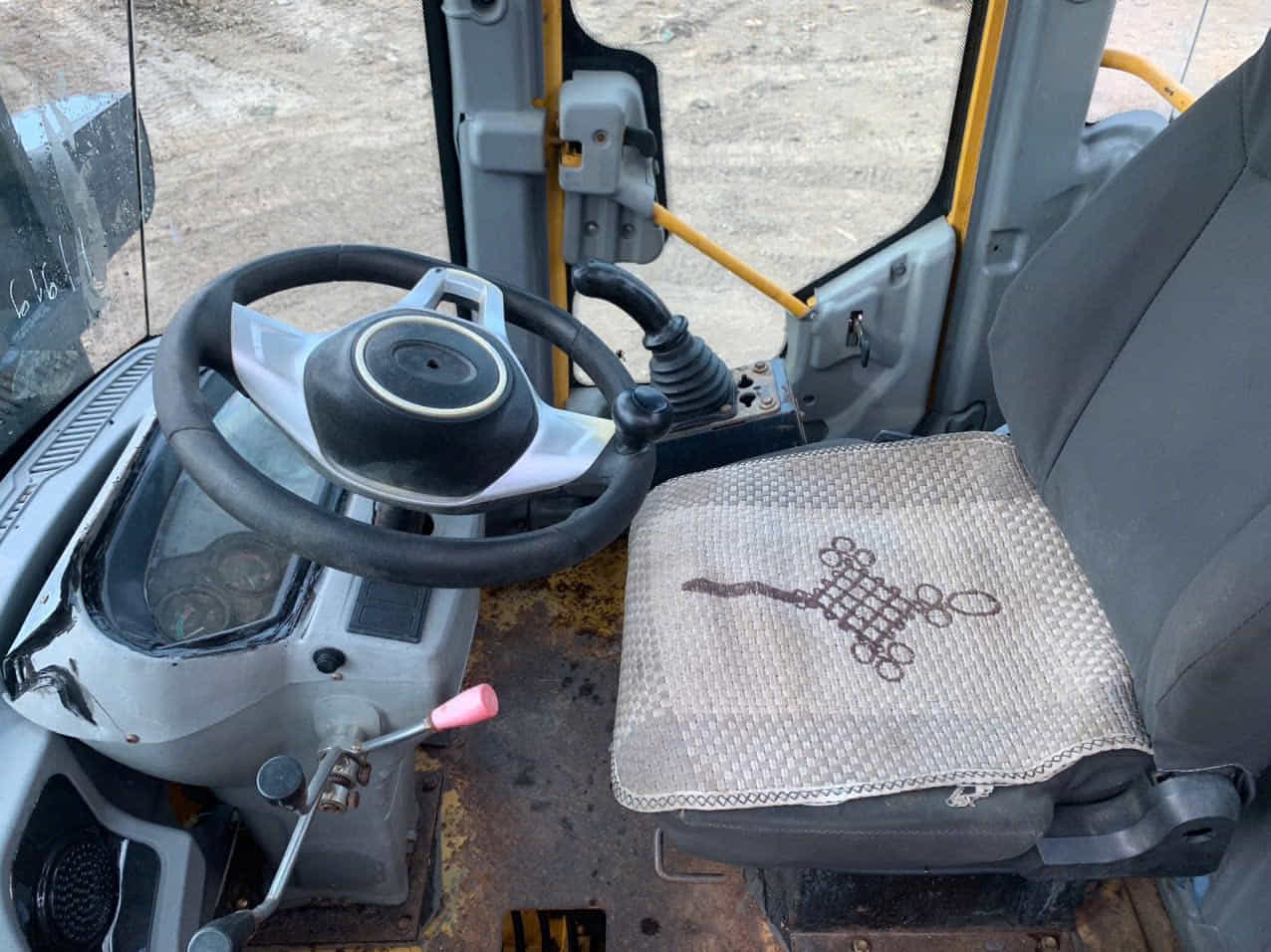 Máy Xúc Lật Cũ HJ932GK