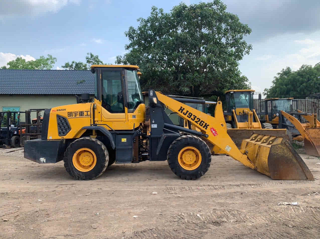 Máy Xúc Lật Cũ HJ932GK
