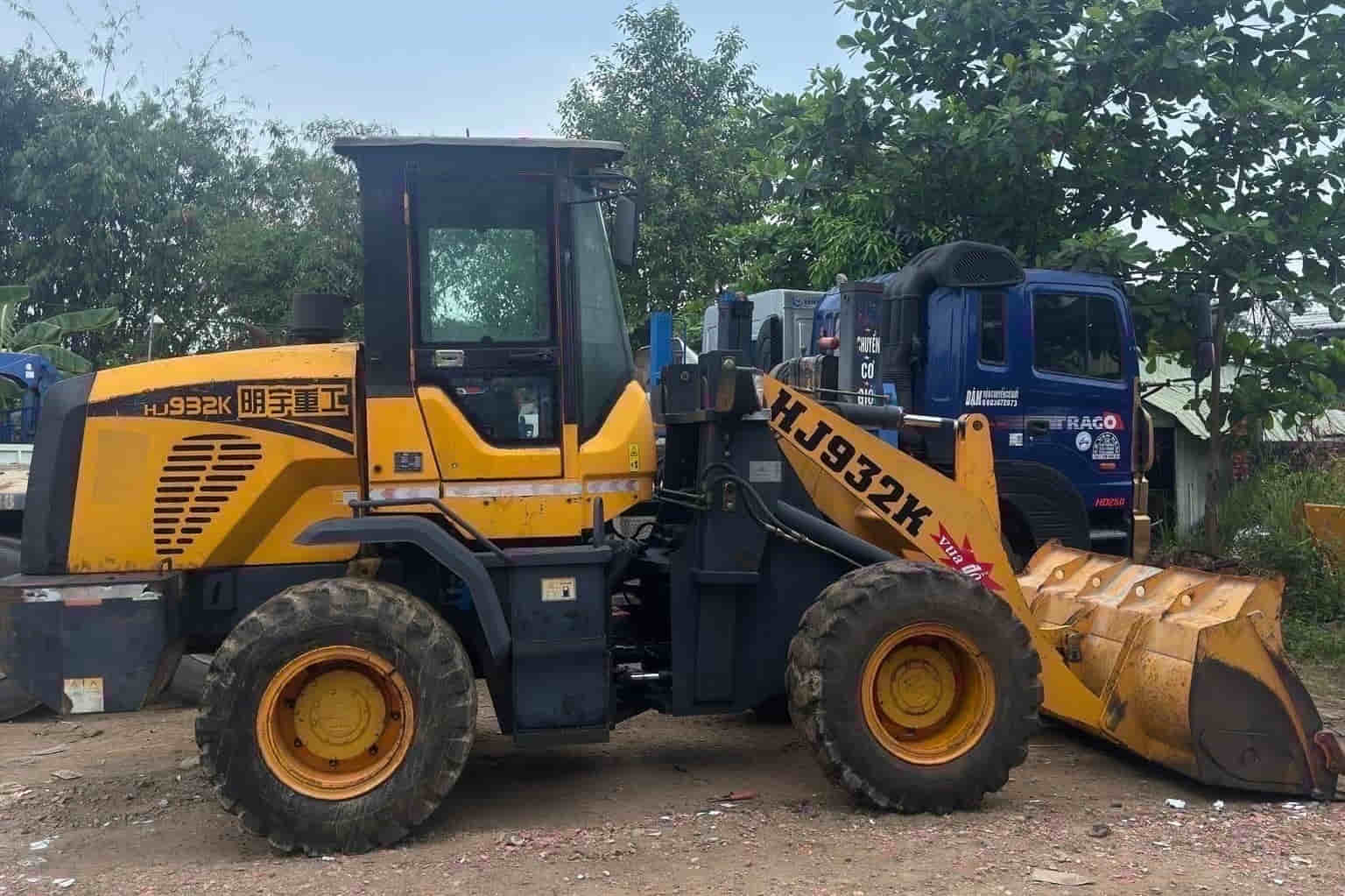 Máy Xúc Lật Cũ HJ932K