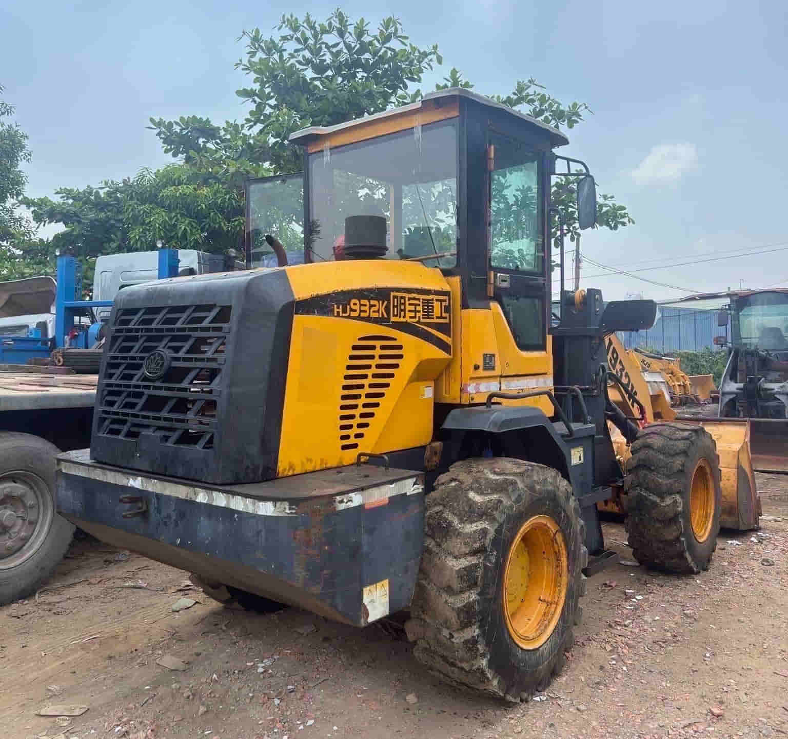 Máy Xúc Lật Cũ HJ932K