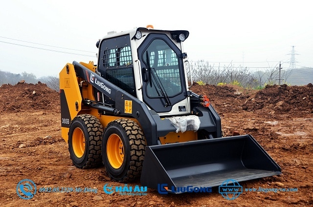 Máy Xúc Trượt Liugong CLG365B