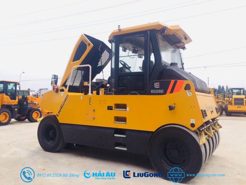 Máy Lu Lốp Liugong CLG6526E