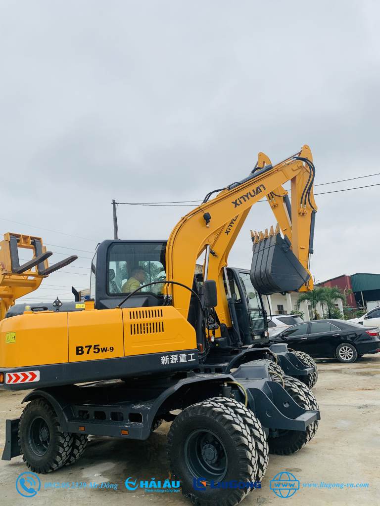 Máy Xúc Bánh Lốp XINYUAN XYB75W-9