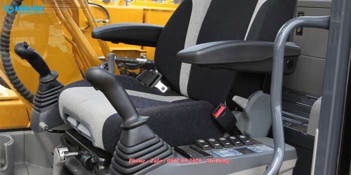 Máy Xúc Đào Liugong CLG915E