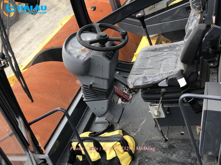 Máy Lu Rung Liugong CLG6114E