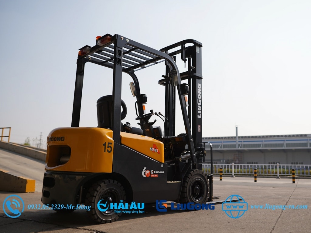 Xe Nâng Trung Quốc Liugong CPCD15