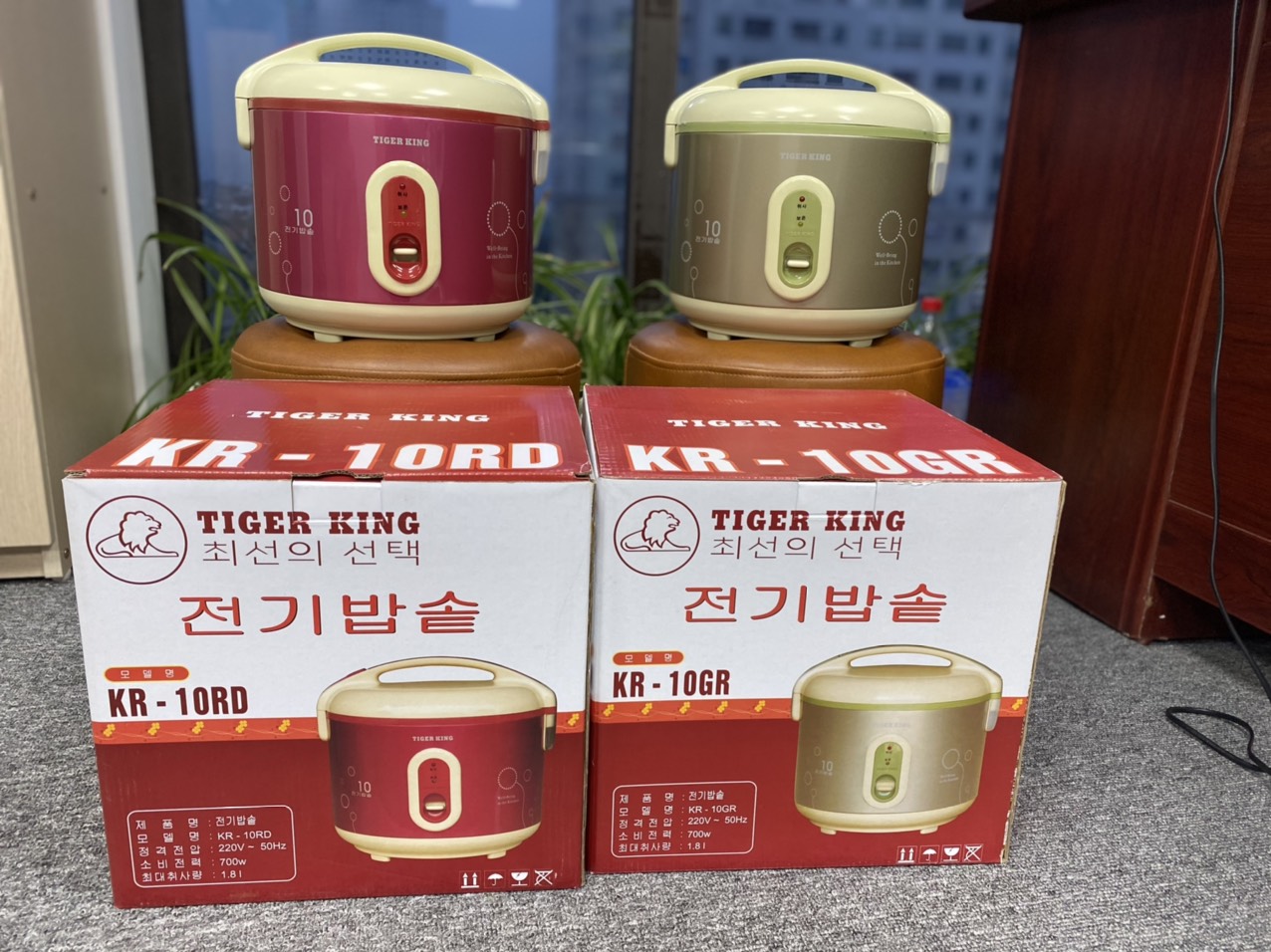 Nồi cơm điện TigerKing 1.8L KR-10GR - KR-10RD, thương hiệu Hàn Quốc, bảo  hành chính hãng 12 tháng Thắng Lợi Mart