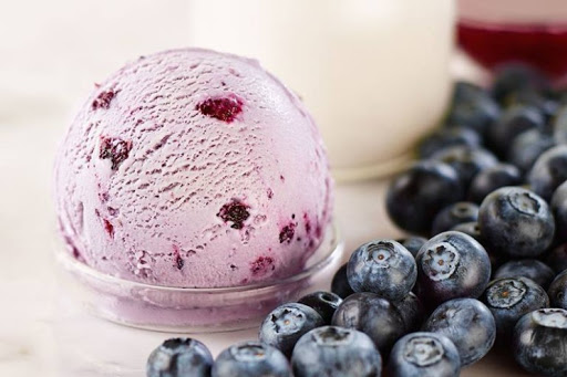 프랑스 하겐다즈 블루베리 & 크림 미니컵 100ml HAAGEN-DAZS Kem viet quat & kem tuoi hop mini