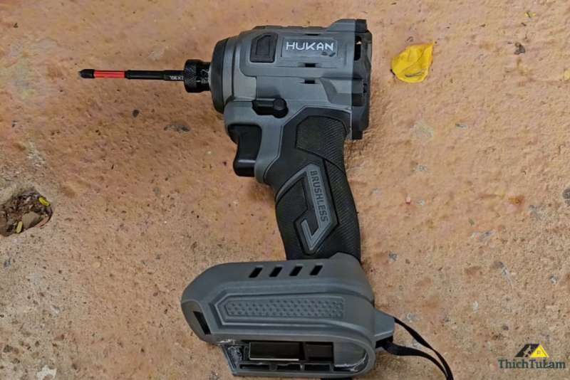 So sánh máy chuyên vít Hukan 230N.m bản mới và cũ