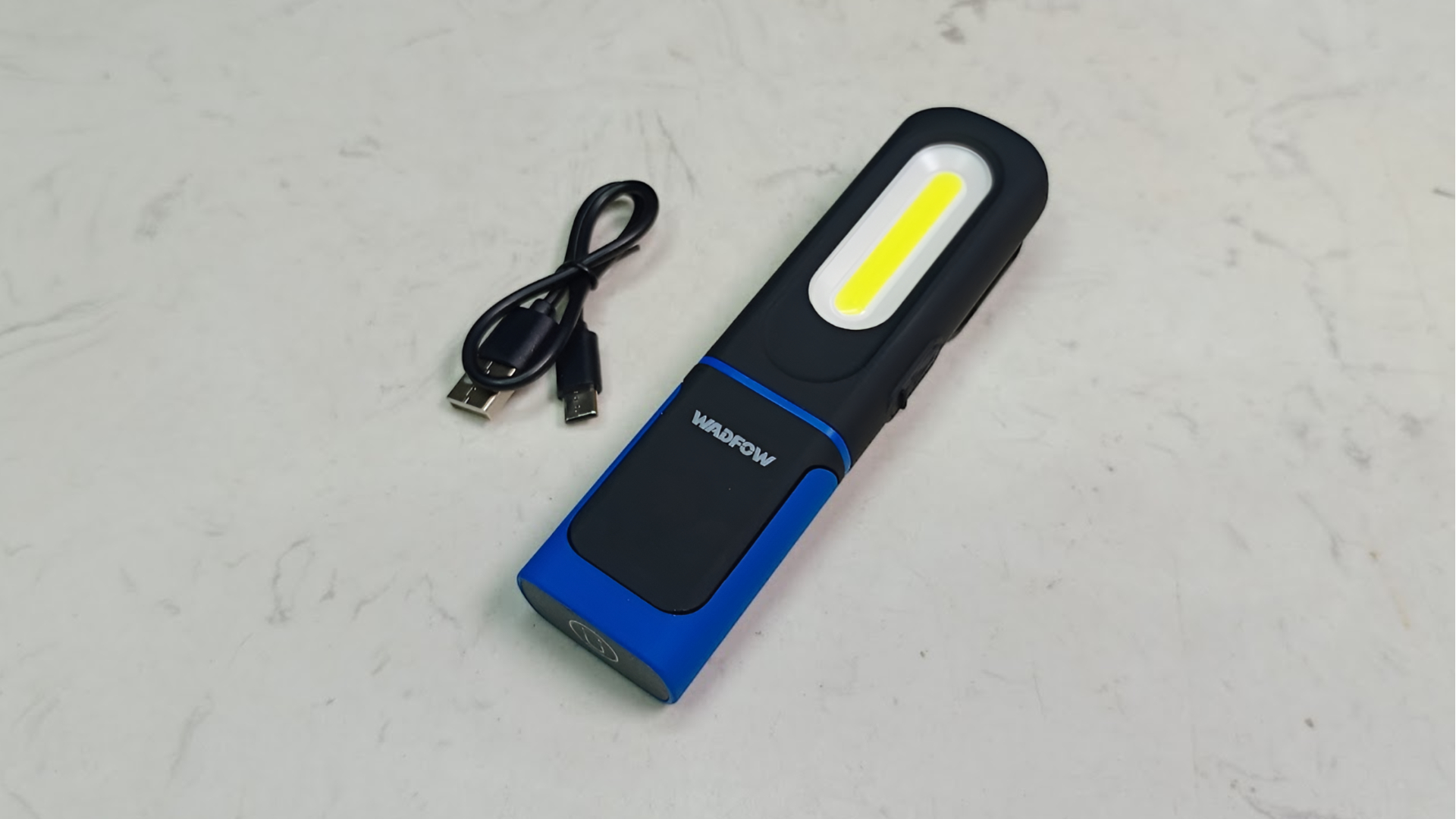 Đèn pin 320Lm Wadfow WFL7508