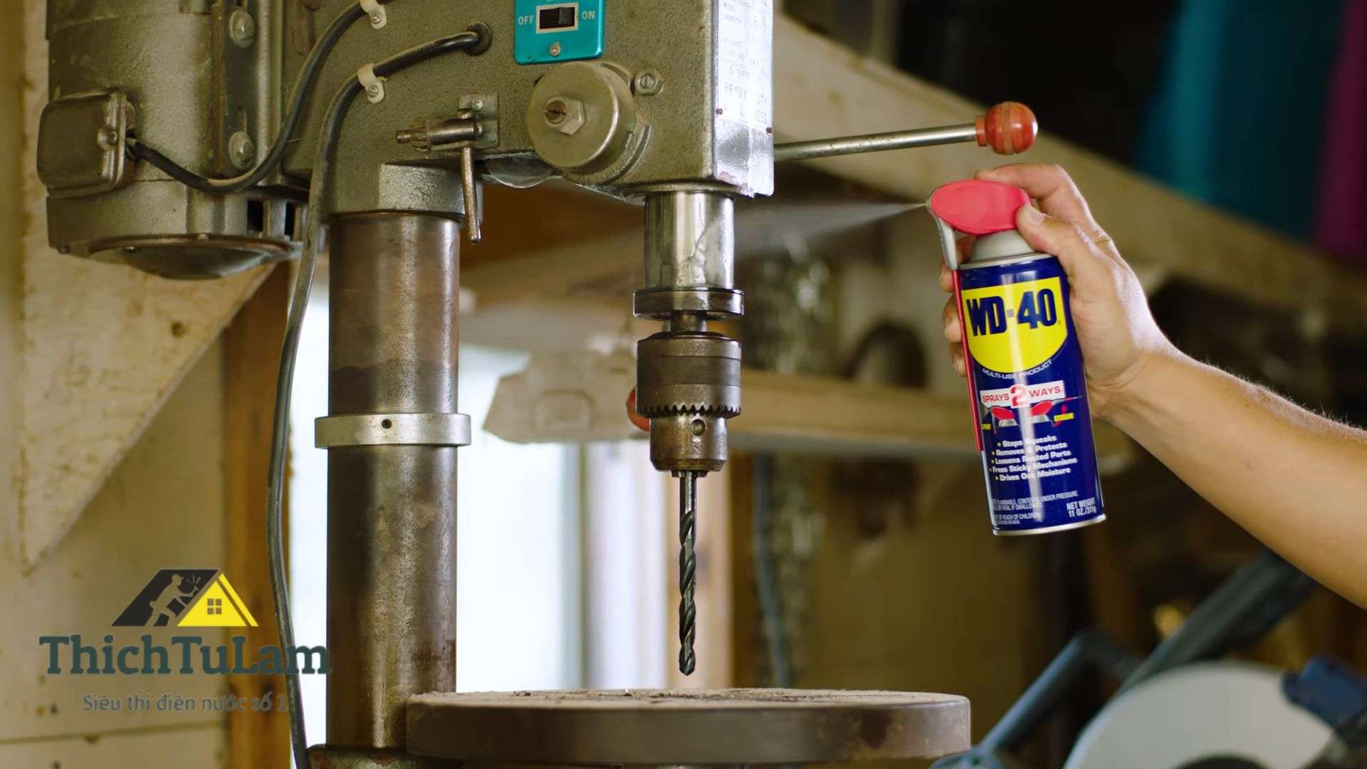 Sửa chữa Rỉ Sét trên Bề Mặt Kim Loại với WD-40