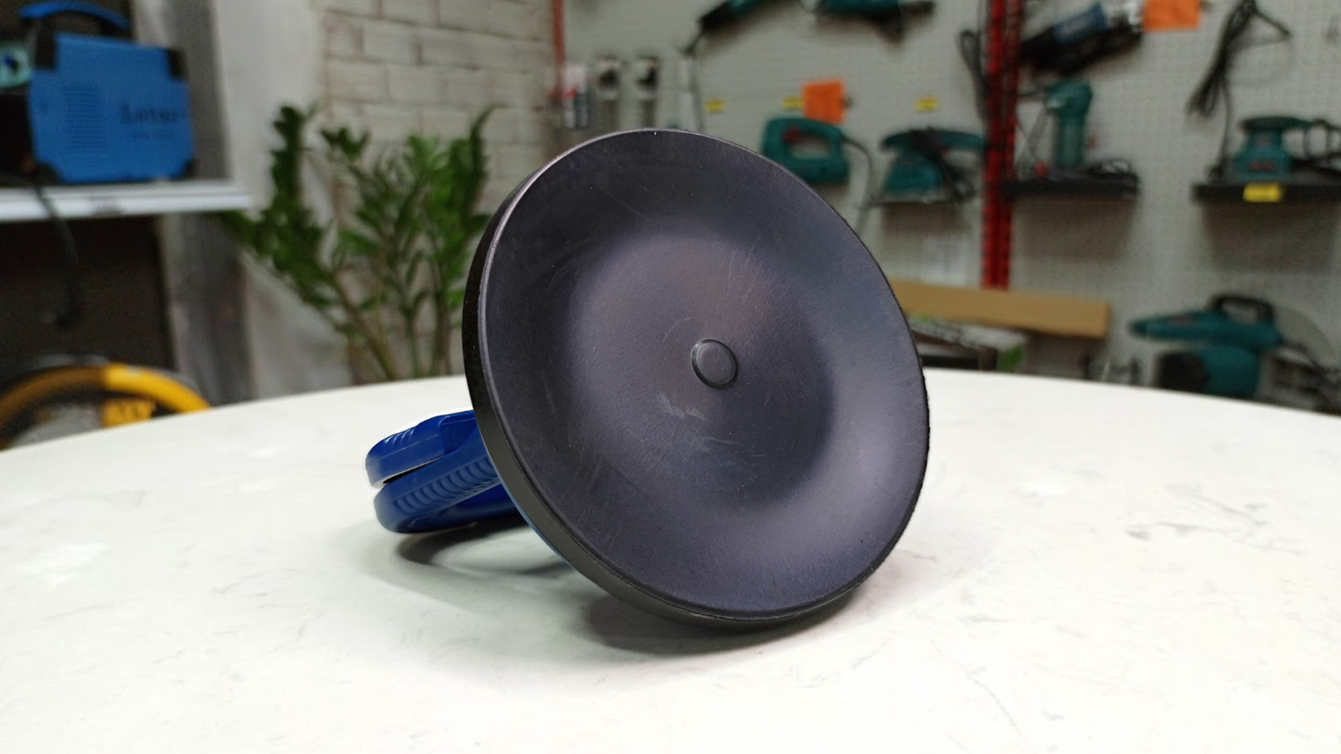 Hít kính cầm tay 25kg Wadfow WKR1G25