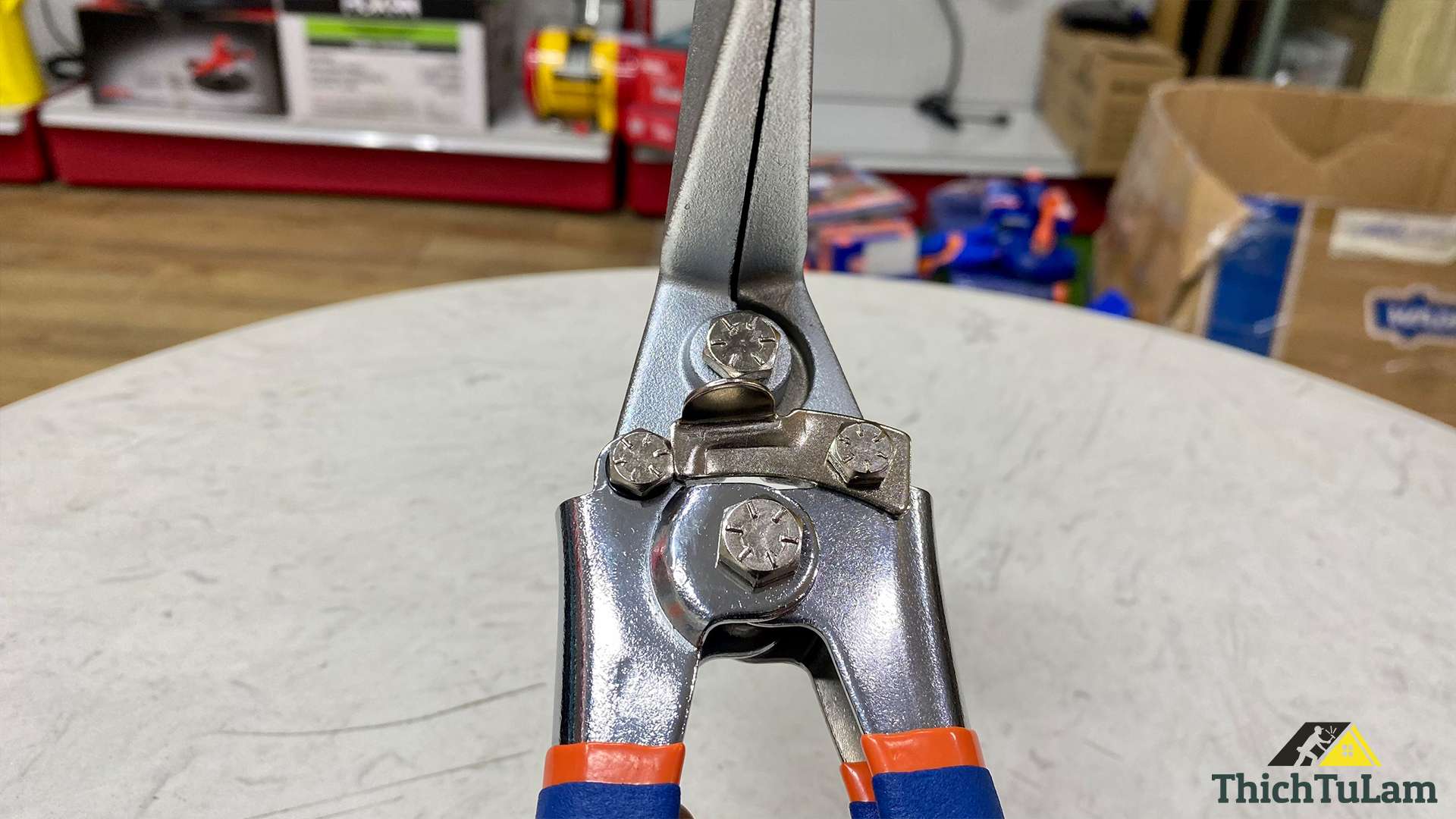 Kìm kẹp mỏ thẳng dẹp 6inch Wadfow WZB1501