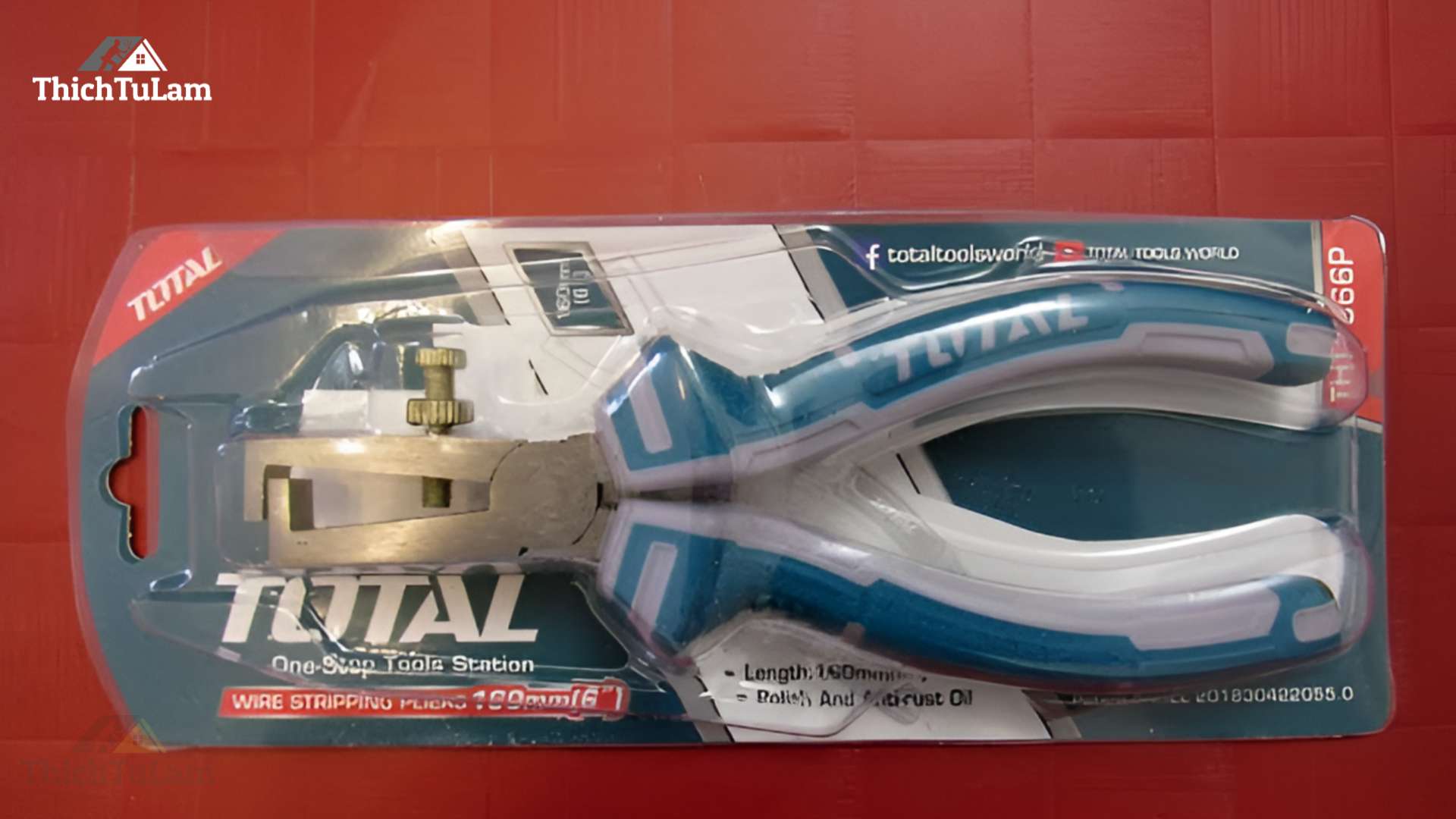 Kìm tuốt dây điện Total THT1566P