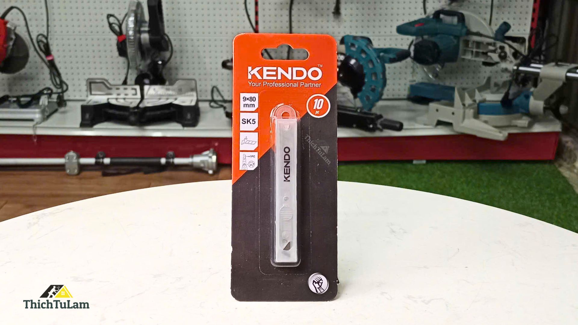 Lưỡi dao rọc giấy bằng thép SK5 chiều rộng 9mm (10 cáibộ) Kendo 30651