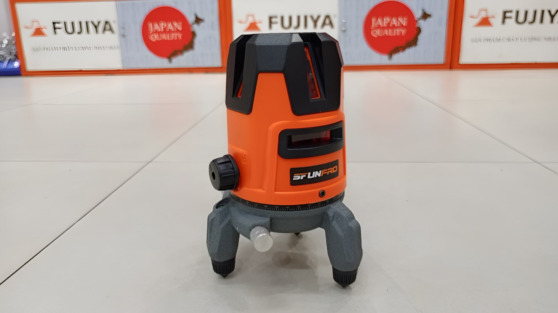 Máy cân mực laser 5 tia xanh Sfunpro SF6605CG