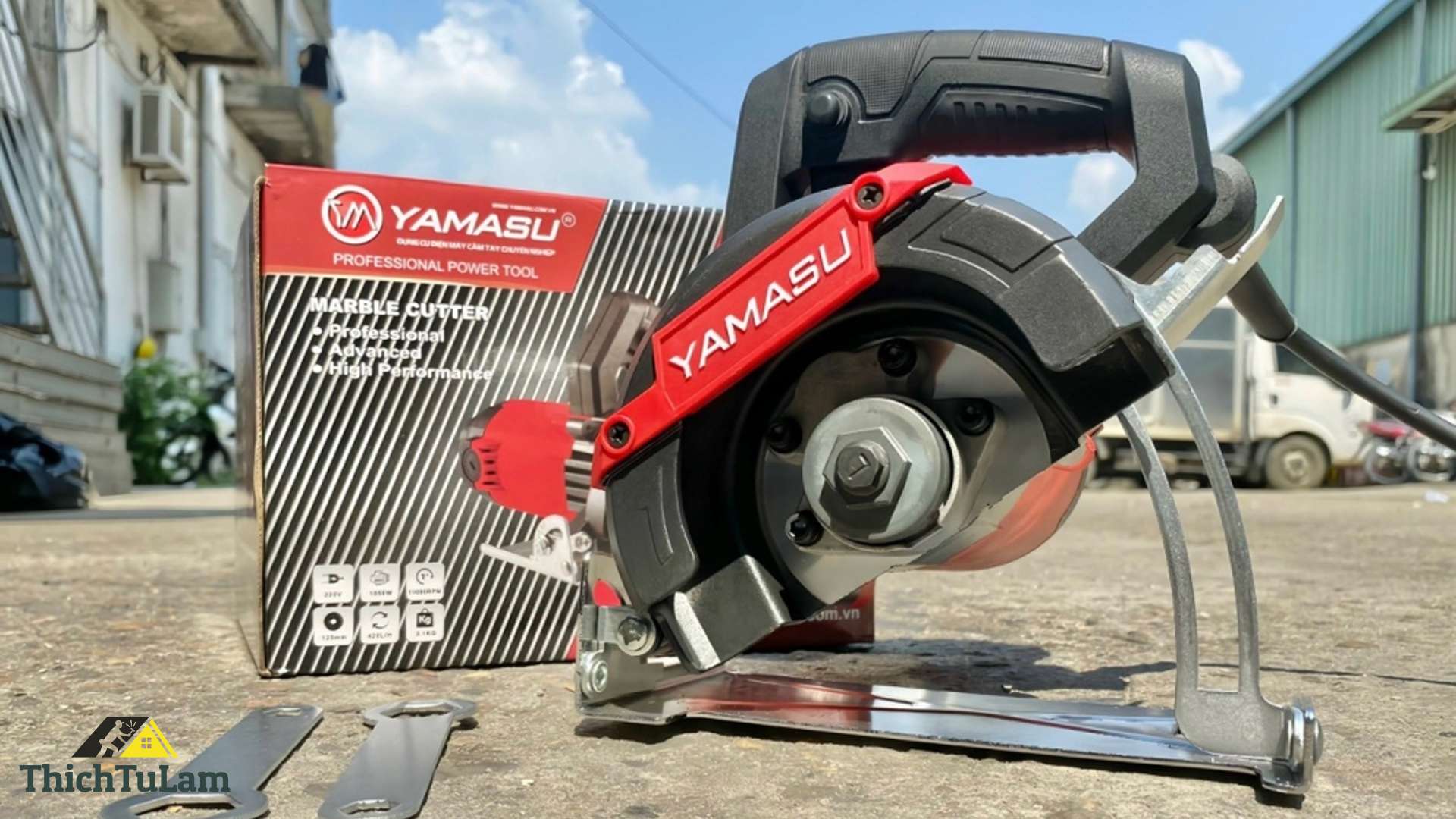 Máy cắt gạch 110mm, 1050W Yamasu YMS-110R