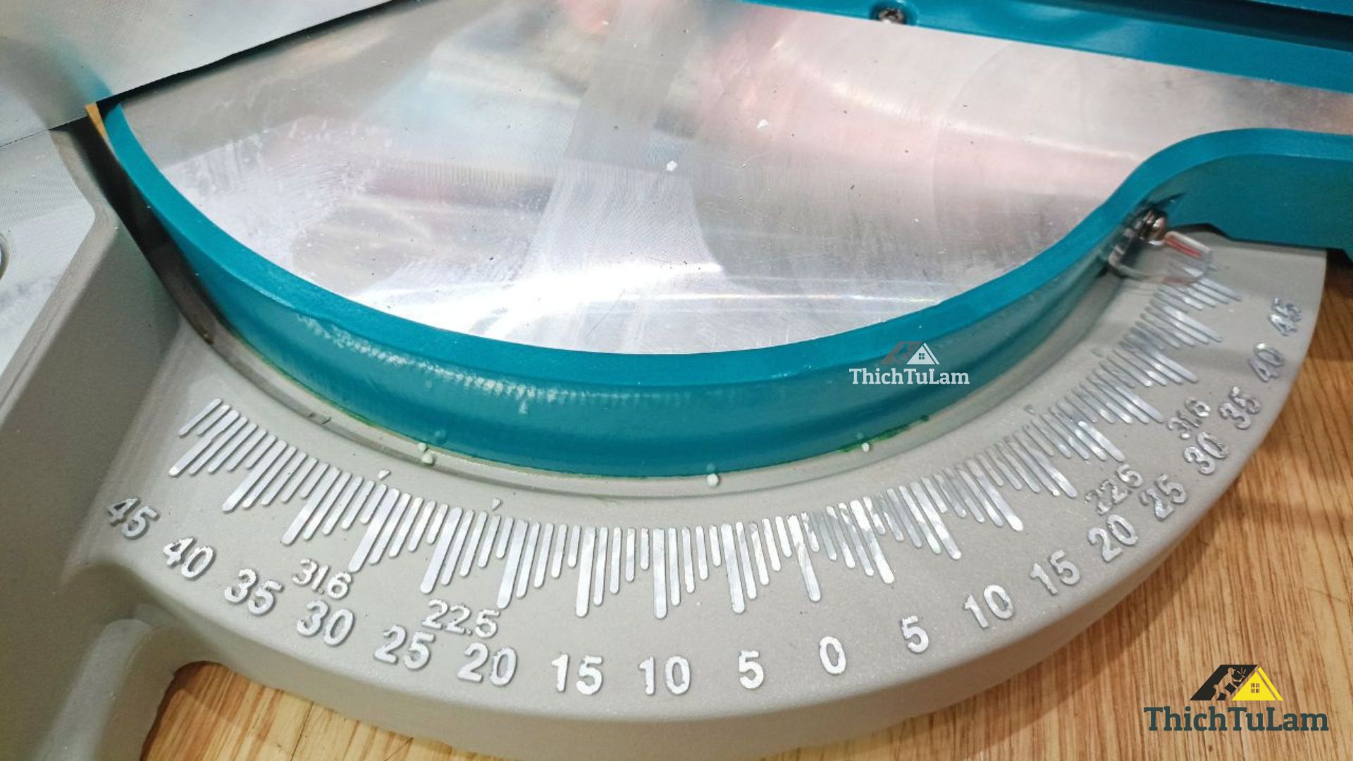 Máy cưa đa góc trượt 2200W 305mm BODA M3-305