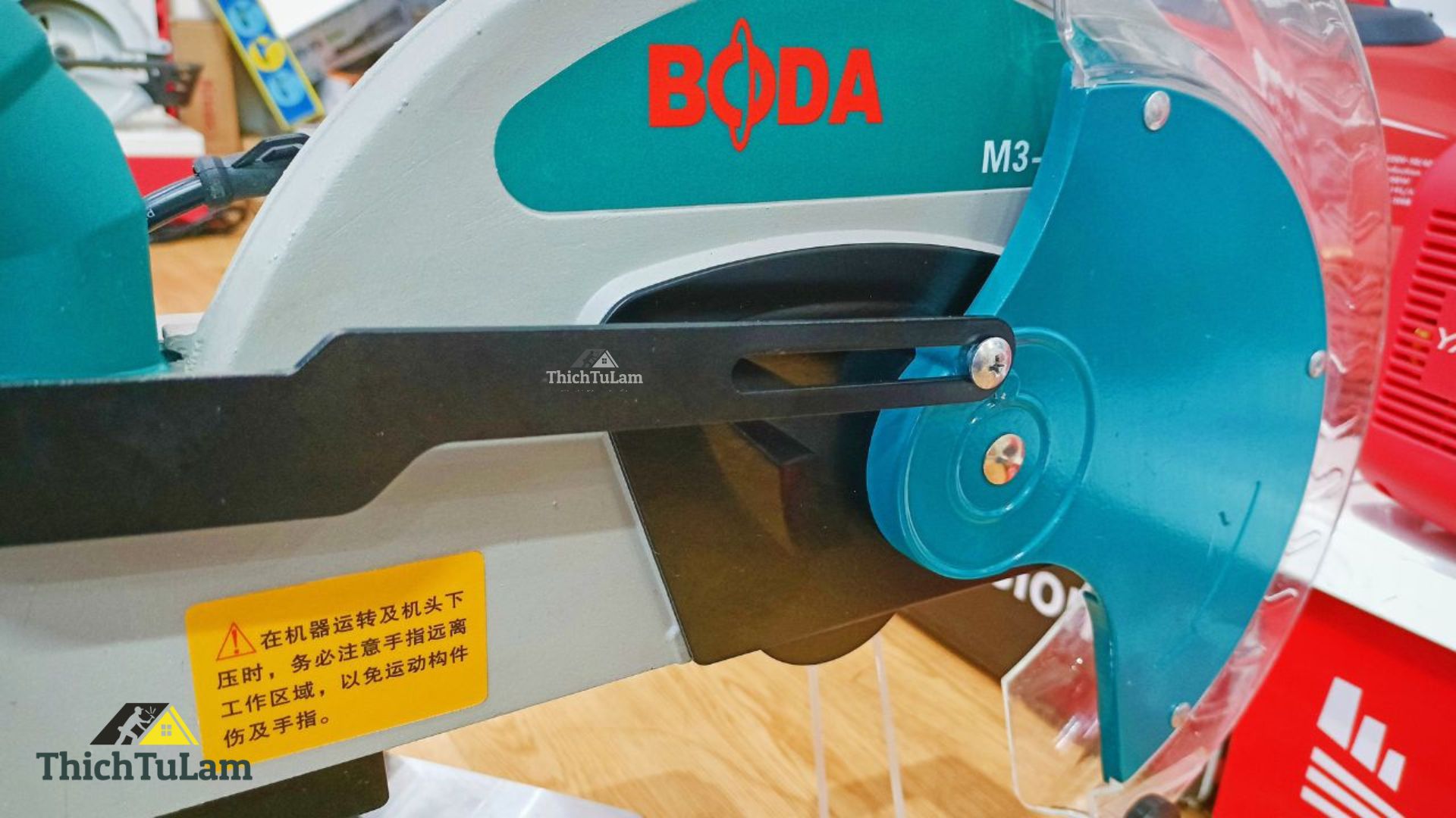Máy cưa đa góc trượt 2200W 305mm BODA M3-305