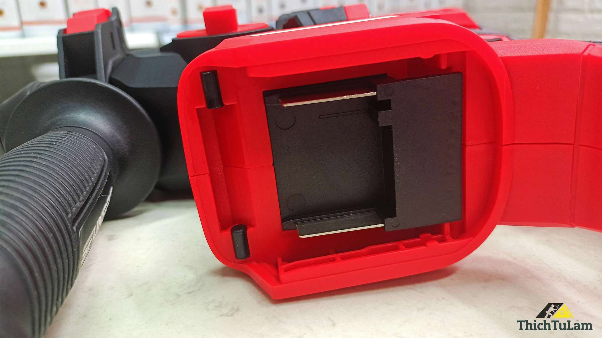 Máy Khoan Bê Tông Pin Sfunpro S20DCD26A