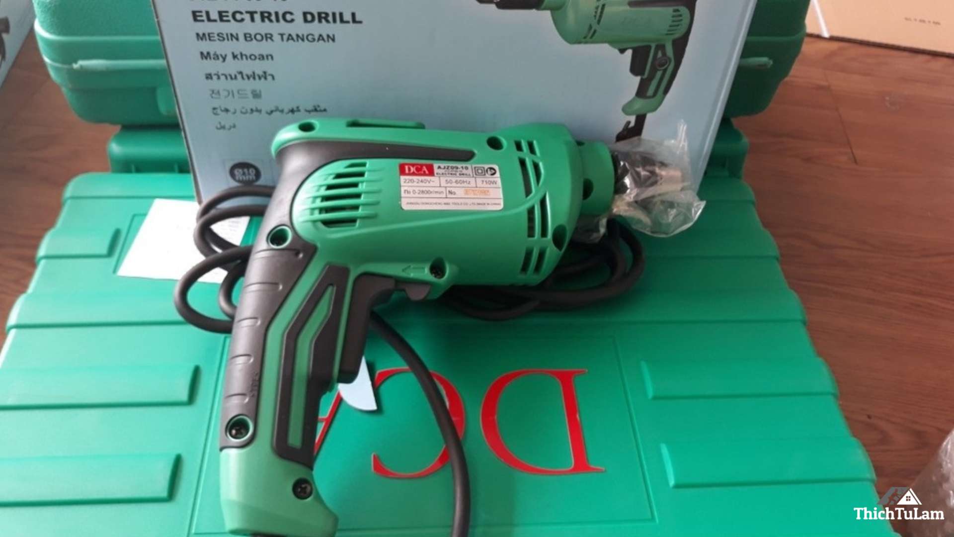 Máy khoan điện 710W DCA AJZ09-10