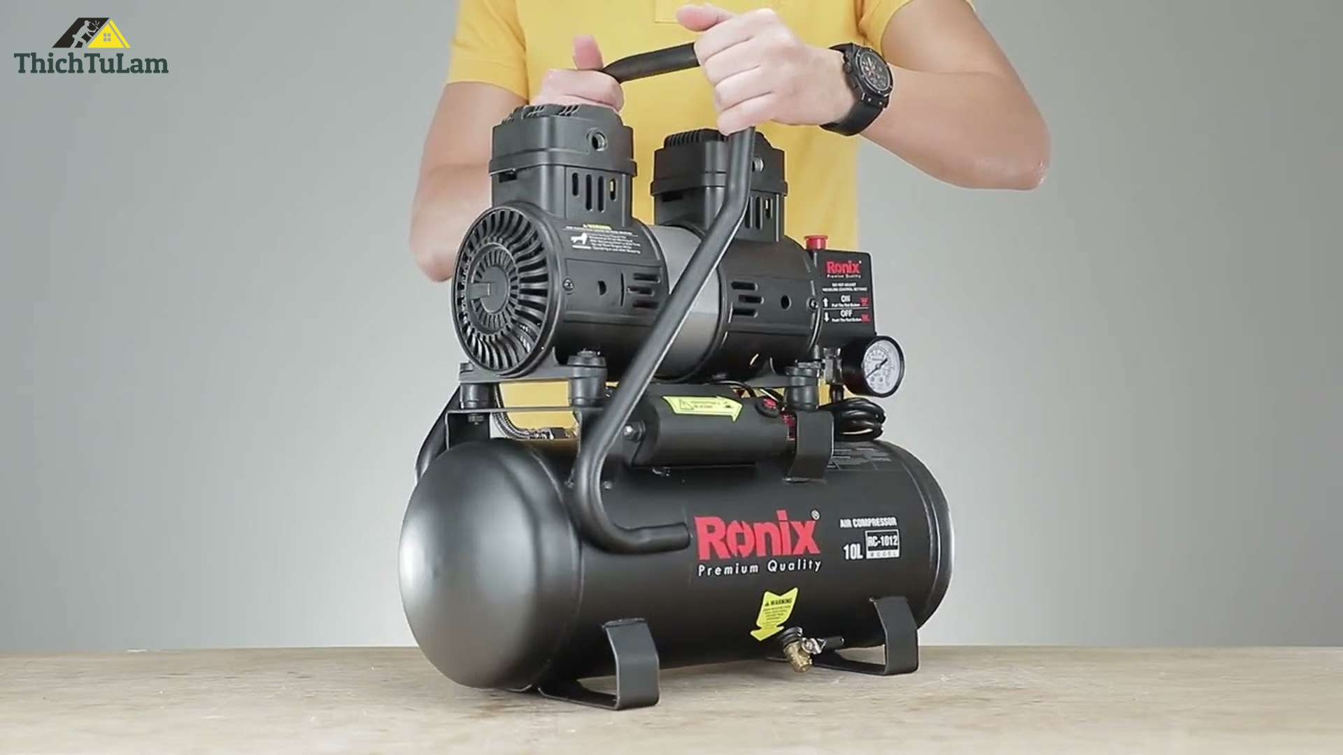 MÁY NÉN KHÍ GIẢM ÂM KHÔNG DẦU 10L RONIX RC-1012