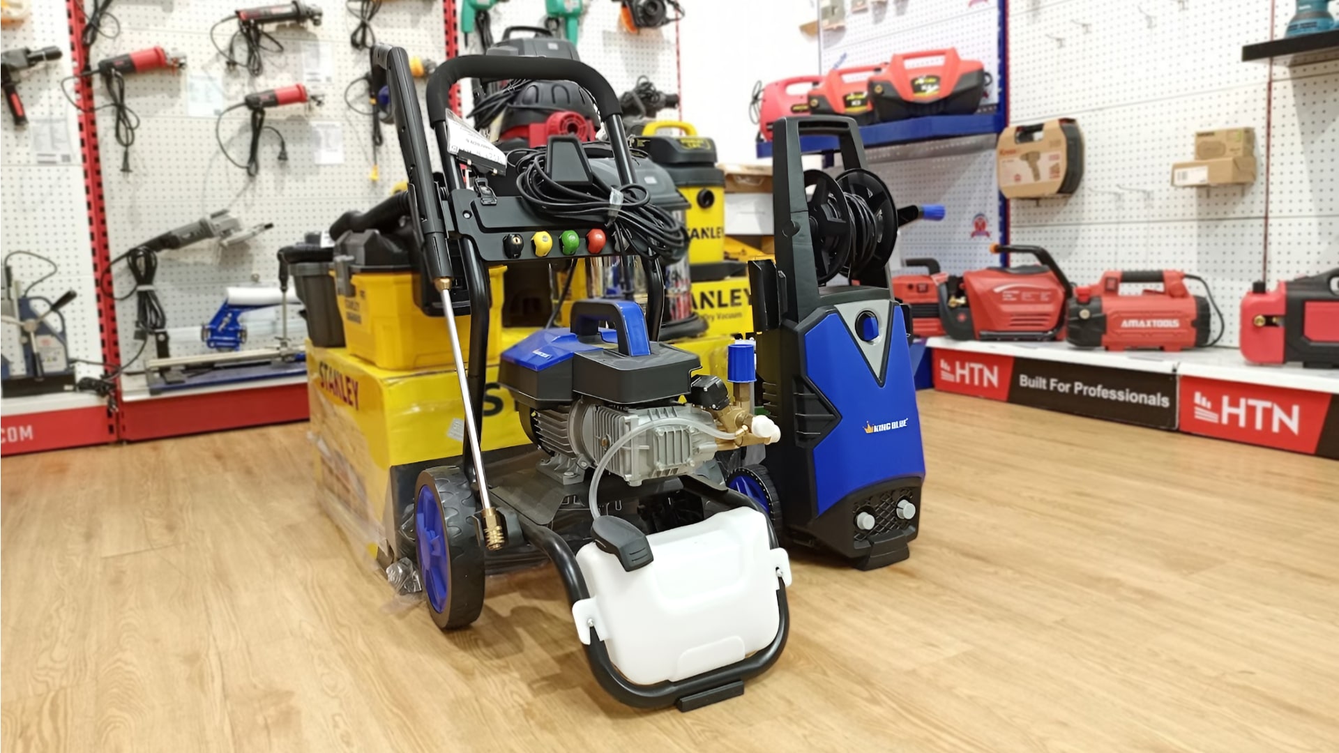 Mua máy rửa xe ở đâu tại TP.HCM