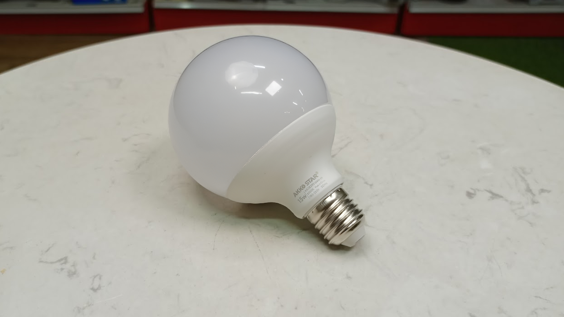 Đèn Led tròn sáng trắng 15W AKKO STAR 58390