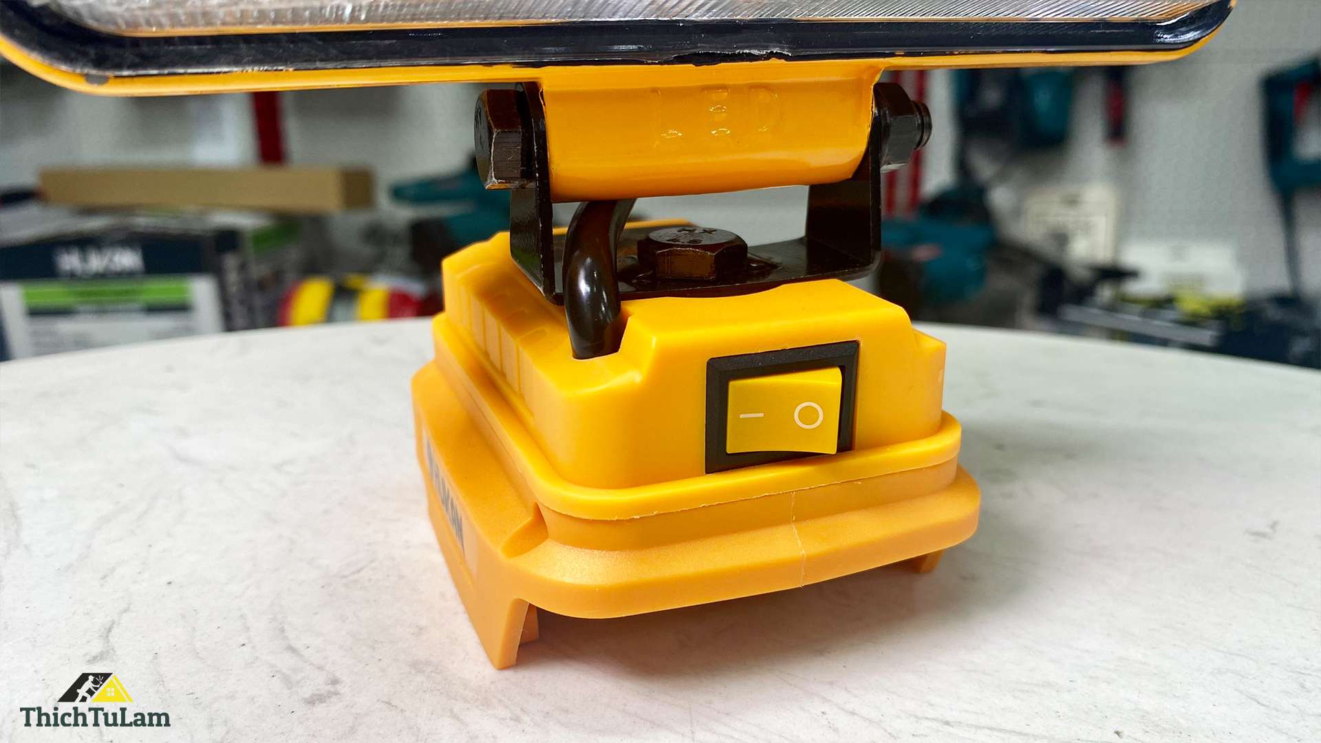 Thân đèn pha pin 21v 48 Led 70W Hukan HK-LB5IN70W