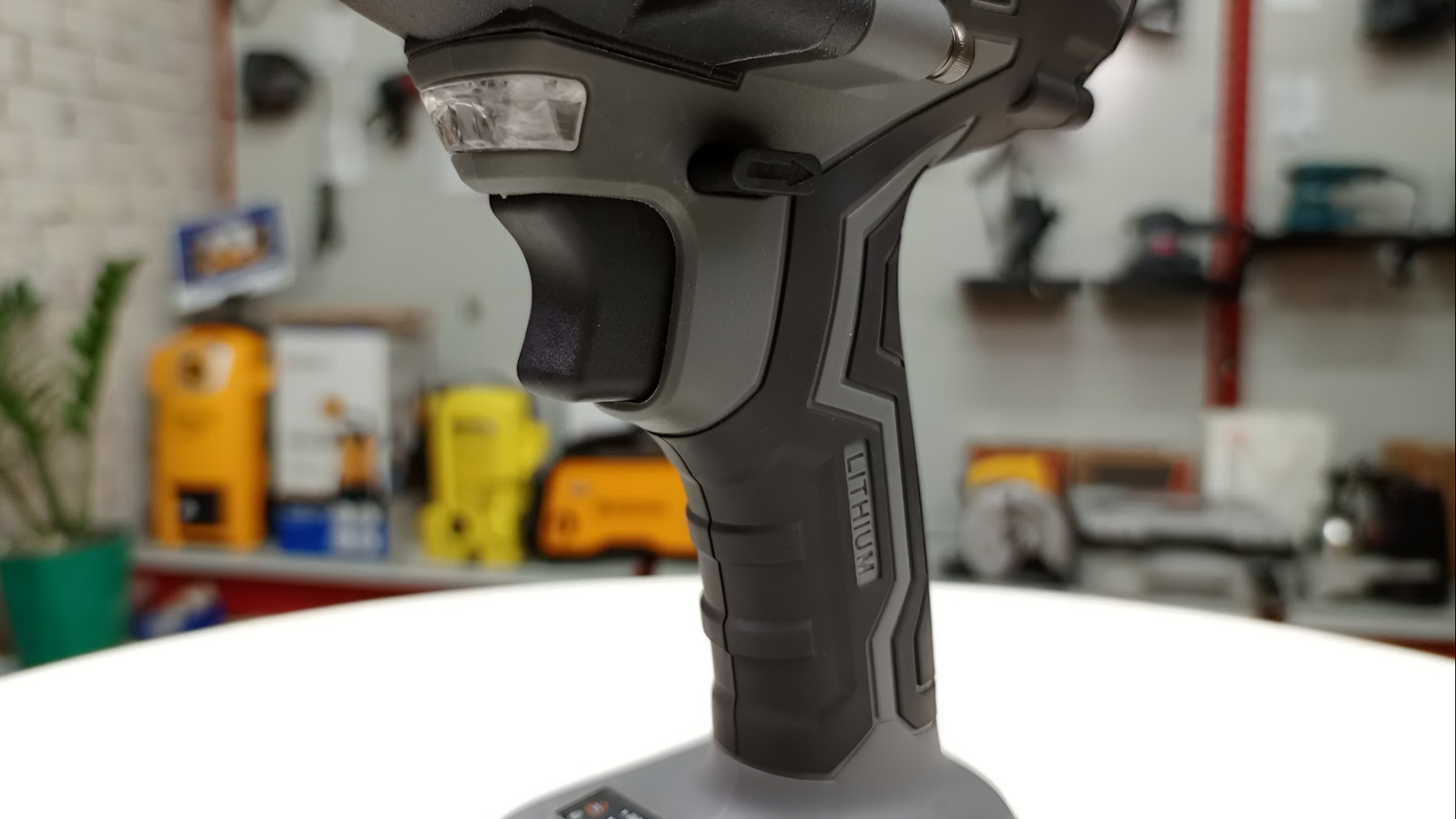 Thân máy bắn bu lông pin 21V 850Nm Hukan HM21-G2-IW850N-T