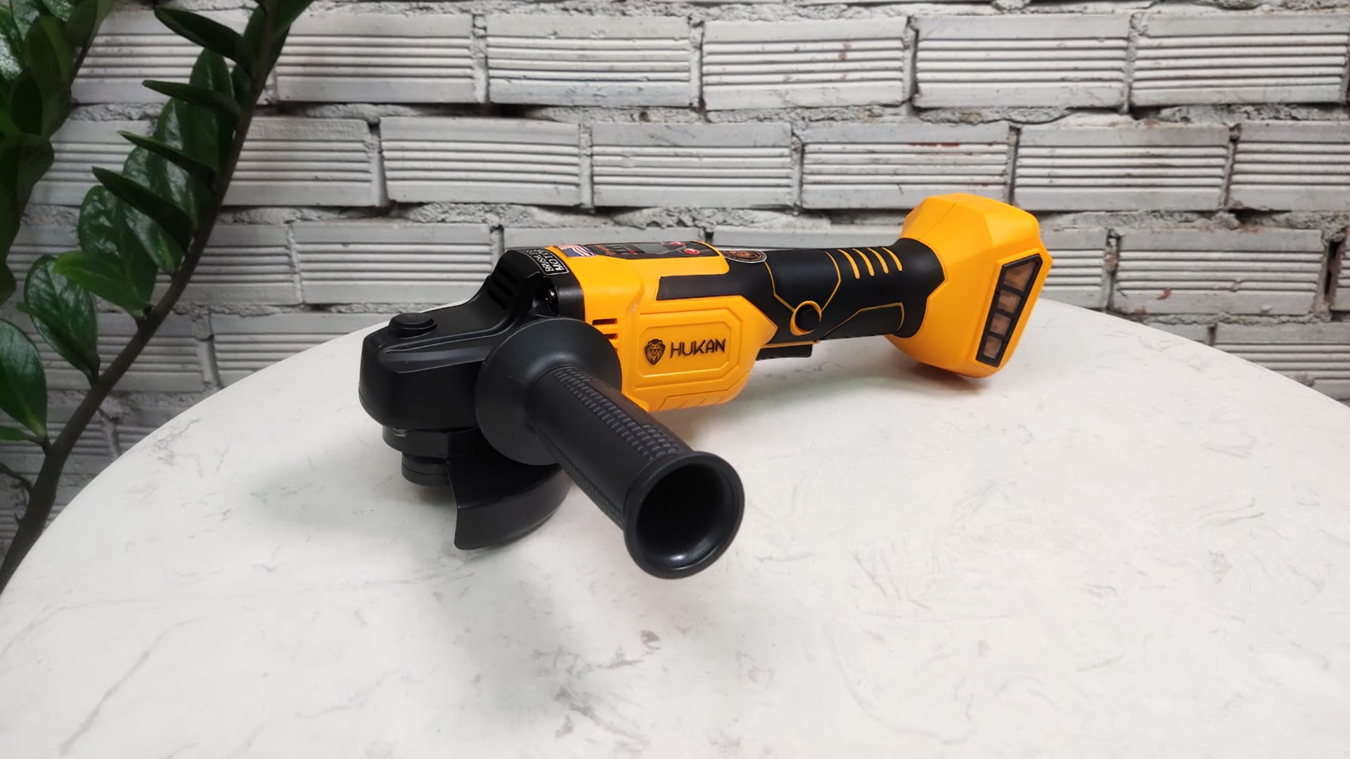 Thân máy mài pin Hukan HK-AG8300BL-T