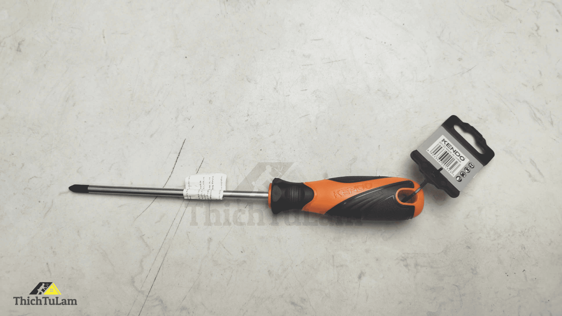 Tua vít bake bằng thép Cr-V tay cầm bọc cao su PH2x150mm Kendo 20132
