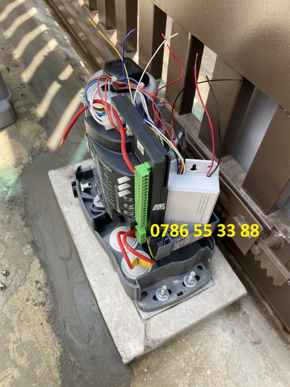 Bộ điều khiển đóng mở cổng tự động từ xa qua điện thoại thông minh DEVZONE HD Mini Wifi các loại động cơ tay đòn motor âm sàn cửa lùa xếp
