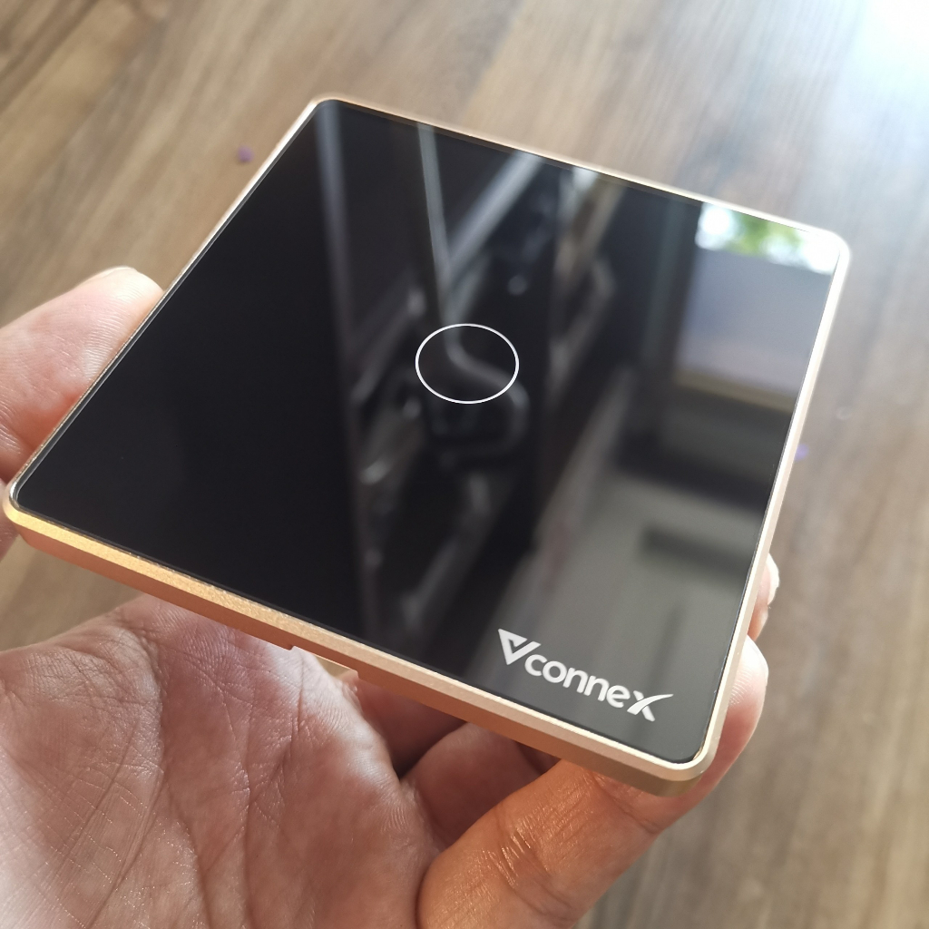 Công tắc cảm ứng thông minh wifi VCONNEX công suất cao 800 2500 W điều khiển bật tắt thiết bị từ xa qua điện thoại