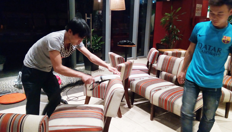dịch vụ giặt ghế sofa chuyên nghiệp giá rẻ tại đồng xuân hoàn kiếm hà nội.