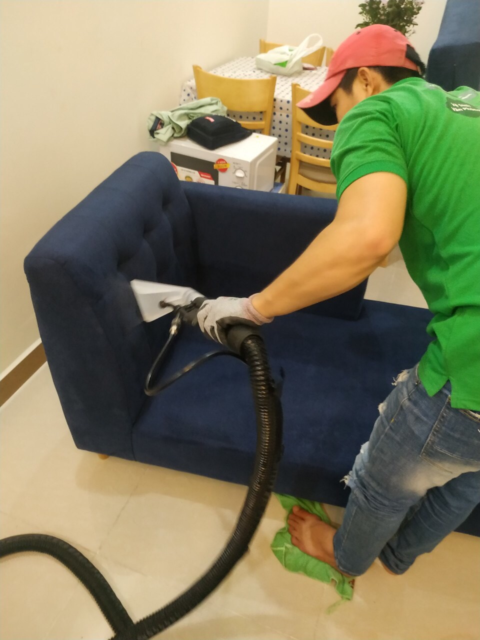 dịch vụ giặt ghế sofa chuyên nghiệp giá rẻ tại quận thanh xuân hà nội.