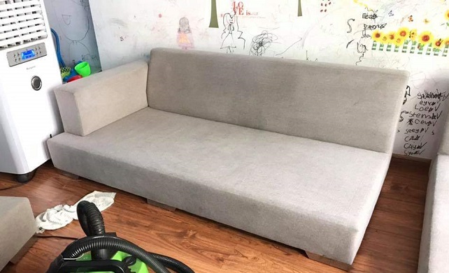 dịch vụ giặt sofa tại nhà giá rẻ uy tín tại quận long biên hn.jpg