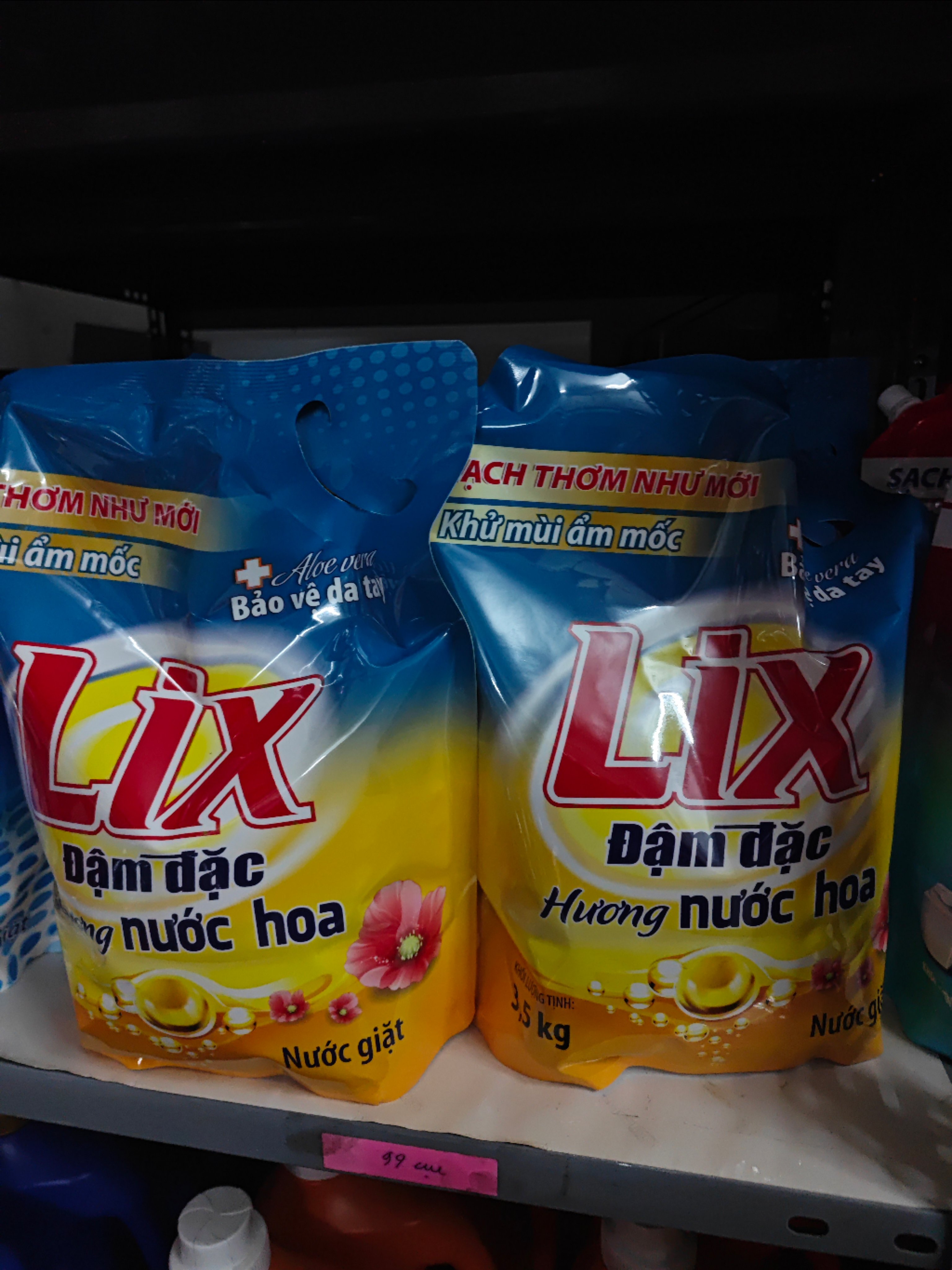 nuoc-giat-lix-dam-dac-huong-nuoc-hoa-tui-3-5kg-ngh07