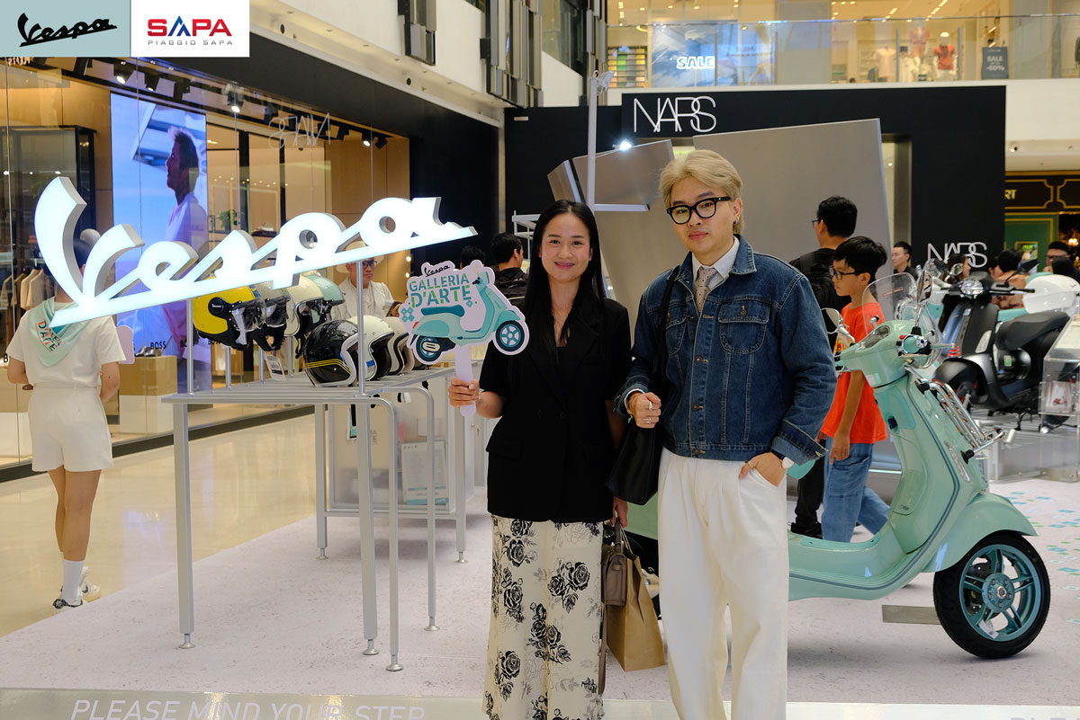 Triển lãm nghệ thuật và chế tác Vespa tại Takashimaya