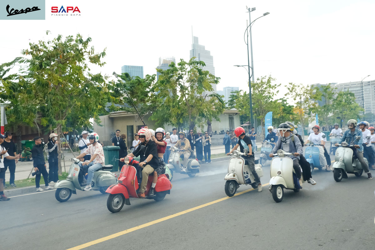 Lễ hội của hàng ngàn Vespista nhân Kỷ niệm Vespa 80Th